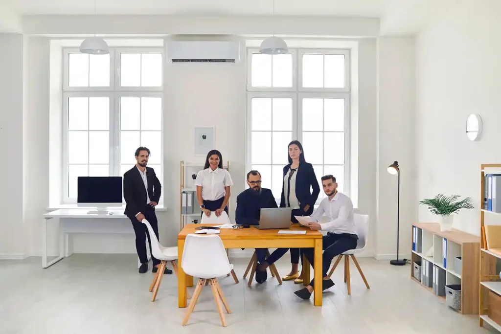 Equipo de HEIVA- Seguros - Fianzas - Consultoría Equipo de HEIVA- Seguros - Fianzas - Consultoría